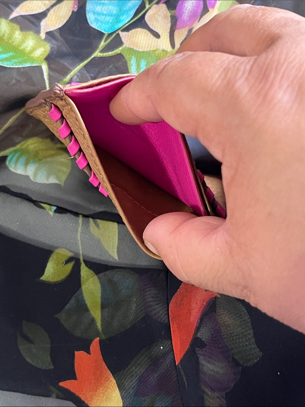 Fossil Tan Pebbled Leather Card & Key Holder with Hot Pink Accent - Picture 5 of 9